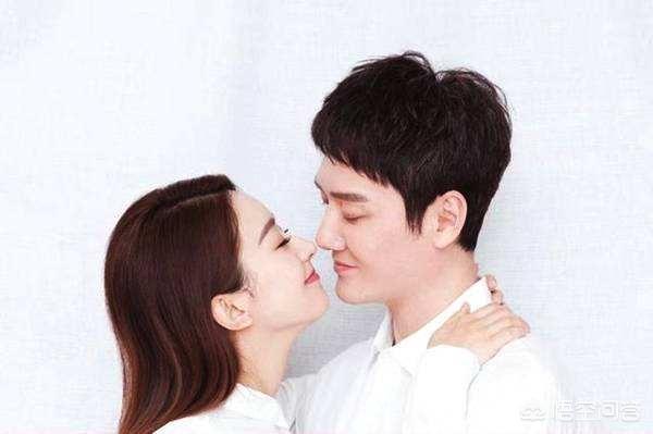 冯绍峰年龄:为什么说赵丽颖冯绍峰离婚两败俱伤你知道他们离婚后损失多大吗