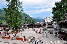 崇州是一个有山有水、适合旅游的城市吗？