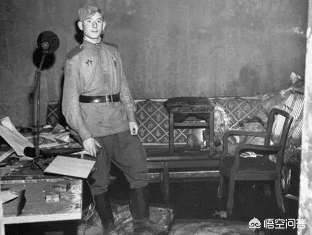 希特勒是怎么死的:有人说二战时希特勒是被意大利坑死的，是吗？