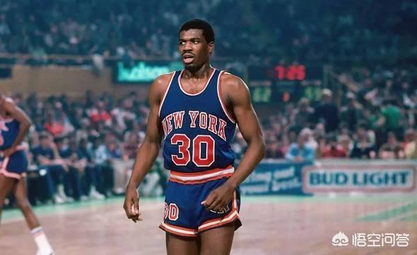 NBA历史上有没有常规赛总场次（82）没有打够七成,却拿下得分王的球员？