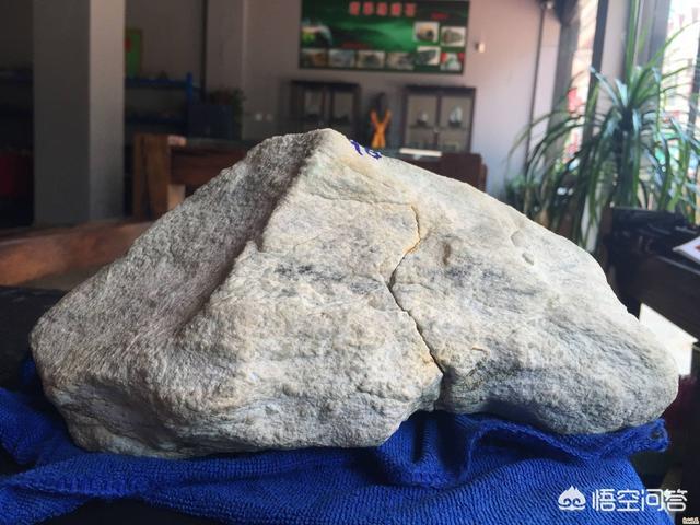 翡翠原石直播可靠吗,淘宝直播的直播赌石合法吗？