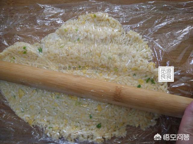 米饭这样做有菜又有饭，怎样把用电饭煲一次性把饭和菜都做好