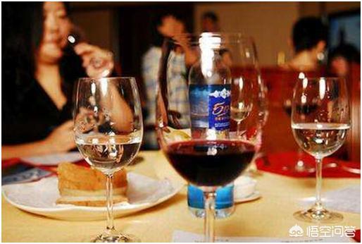 法国人说葡萄酒好喝，法国人的优雅和喝葡萄酒有关系吗