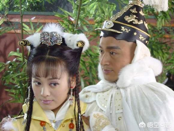 历史上的女真族是满族的前身吗？完颜姓氏哪去了？