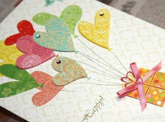 对于孩子送的新年贺卡,妈妈该怎样表达感谢之意？