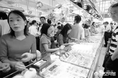 买玉镯子需要注意什么,旅游景区买玉需要注意什么？