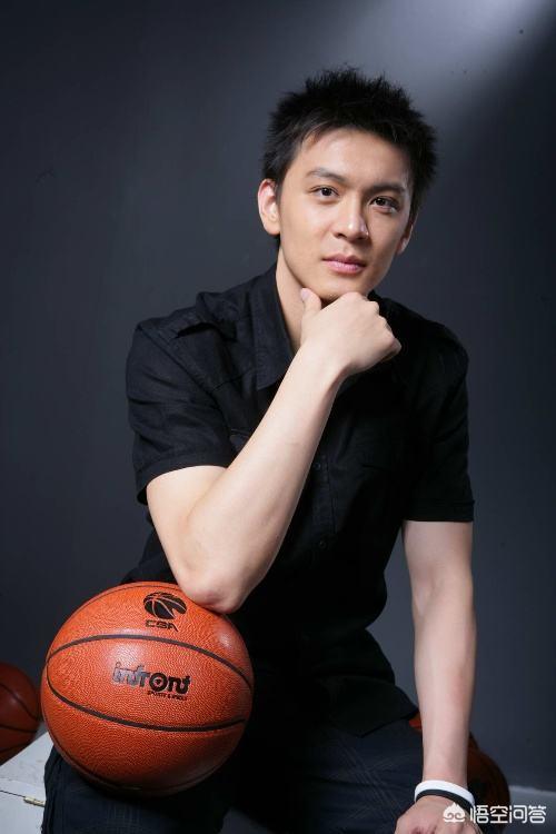 头条问答 - 辽篮队长杨鸣正式宣布退役,如何评价杨鸣的职业生涯?