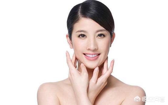 用什么去角质比较好？洗面奶还是角质素？