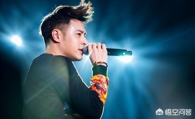 潘玮柏年龄:潘玮柏结婚吴昕躺枪，为什么说她没空恋爱结婚？