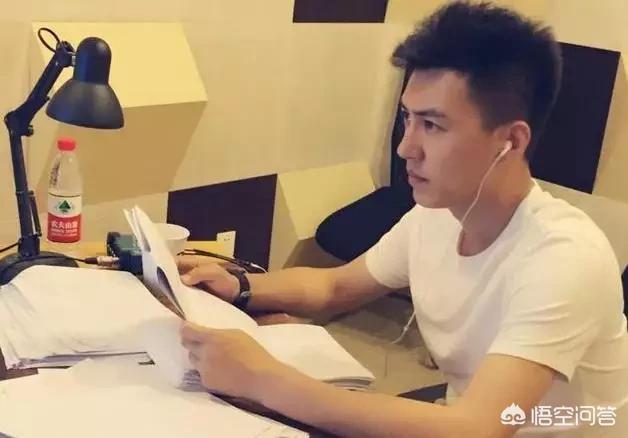 非常静距离胡歌:为什么胡歌一直单身，是他眼界太高还是没有人看的上他？