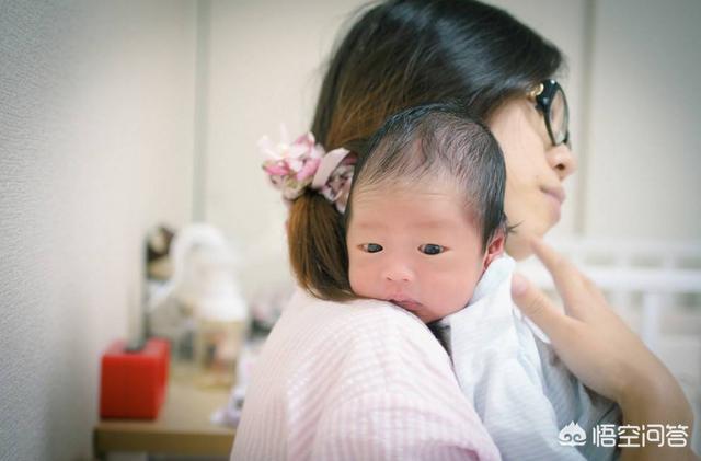 宝宝晚上哭闹驱邪方法,婴儿经常半夜醒来哭闹怎么办？
 ？