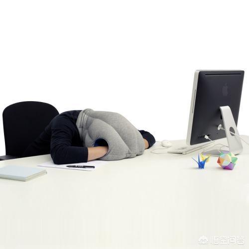 办公室午休床,你在办公室午休是怎么睡觉的？
