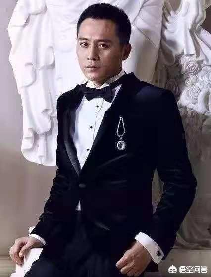 佩戴翡翠有什么讲究,如何佩戴翡翠才能显得有格调？