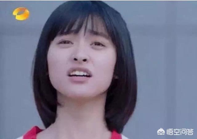 李小璐被嘲沦成网红:李小璐直播卖货讨生活，网友：也是可怜人。你觉得呢