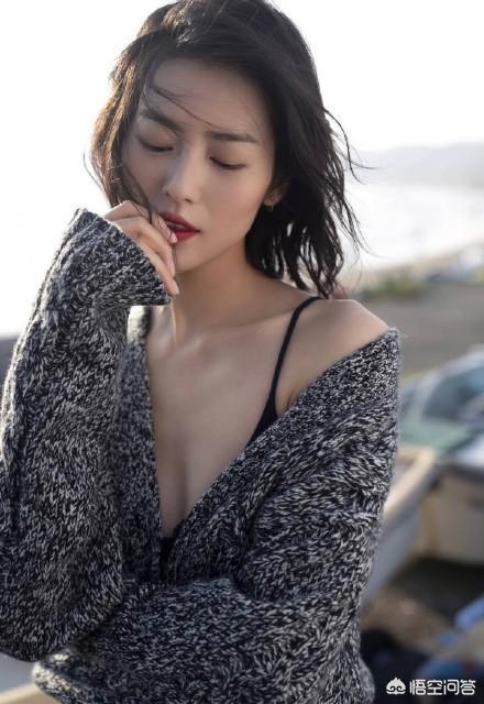 刘雯维多利亚的秘密:刘雯作为2018维密大秀特别邀请模特，你期待大表姐的表现吗？