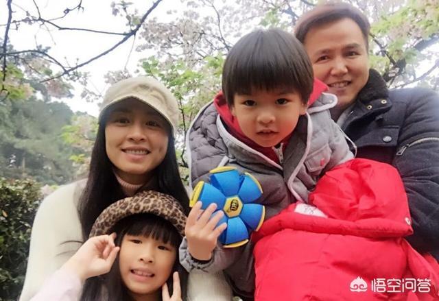 张庭的老公是谁:如何看待张庭的老公被人说像老奶奶？