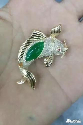 玉镯断了包金需要多少钱,玉镯断成3截，有办法补救吗？