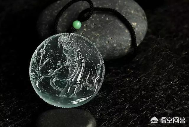 翡翠的等级和价格,请大神们帮忙看看这个翡翠等级和价格？