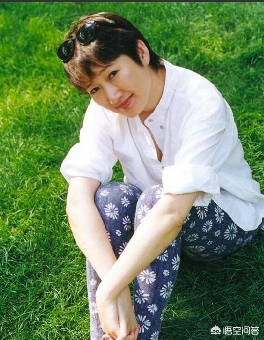 成方圆婚姻:你还记得《童年》原唱的成方圆吗现在生活的怎么样了