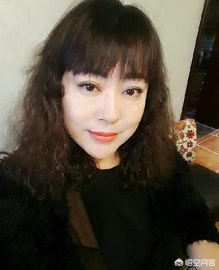 白百何身高:如何看待92斤郑秀文和120斤白百何同框