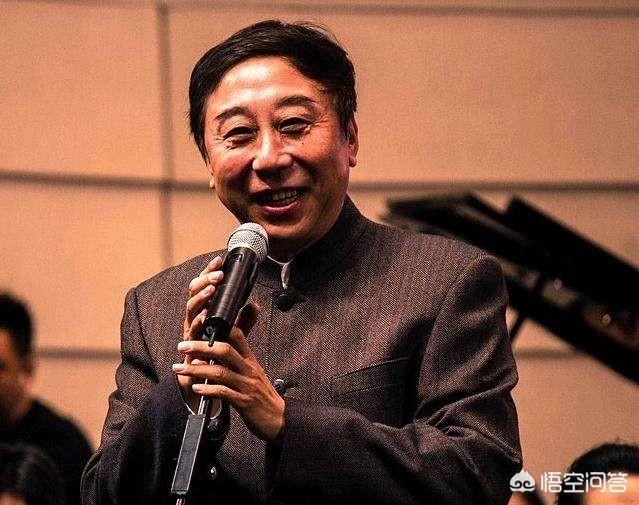 冯巩儿子:冯巩真会成为姜昆“曲协”的接班人吗？