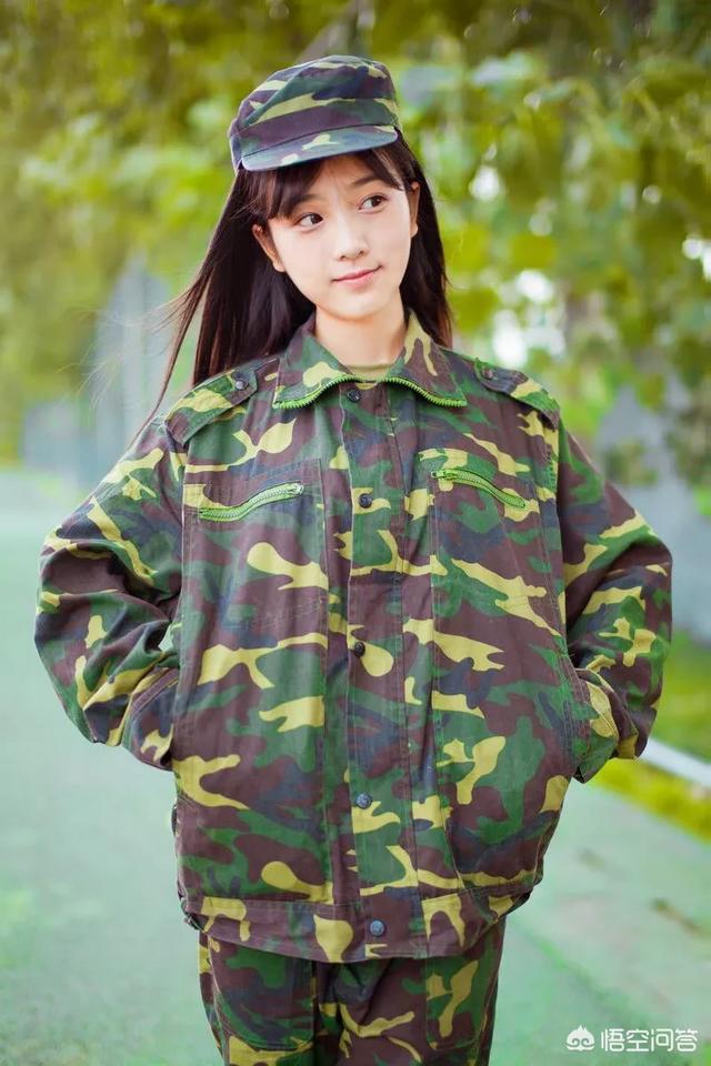 女军迷穿军装的样子可以好看到什么程度？