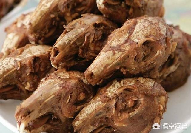 兔肉是凉性为何兔脑是温性:兔肉的营养价值都有哪些呢？