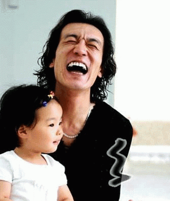 李咏幸运52:主持《幸运52》一举成名的李咏走了，你想对他说点什么吗？