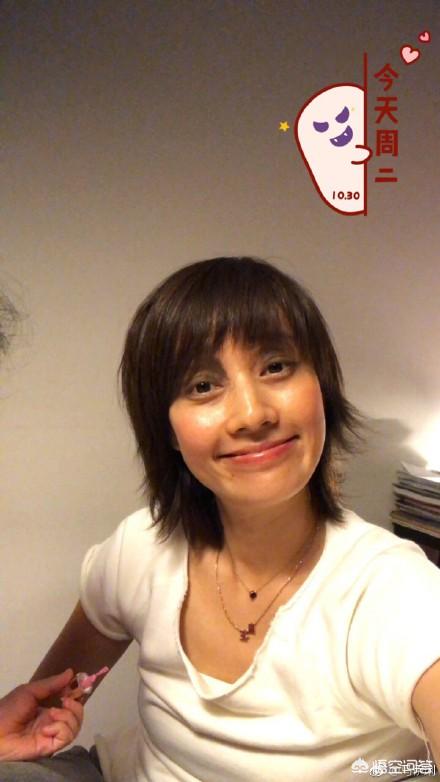 马伊琍女儿:为什么现在马伊琍发微博很多和女儿相关，却很少提到文章呢？