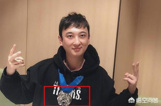 IG战队老板王思聪为庆祝夺冠包下韩国最贵夜店,只准中国人进场且免费,对此你怎么看？