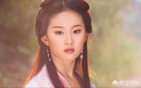 金鹰女神迪丽热巴:迪丽热巴接棒唐嫣获封金鹰女神，12年已过，金鹰女神们如何了