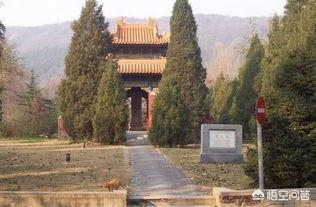 中国龙脉上埋着的三个人分别是谁，明十三陵埋葬的是明朝皇帝，可明朝皇帝有十六个，其他三个皇帝呢