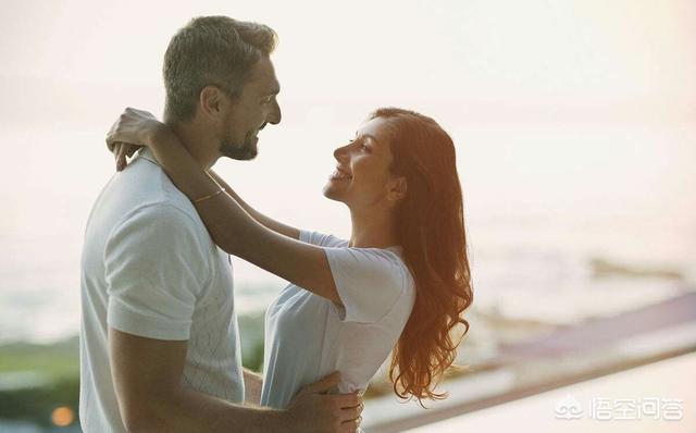夫妻之间出现信任危机应该如何解决？