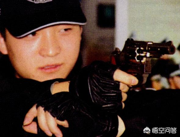 柯尔特蟒蛇:相比于现在的手枪，左轮手枪还有装备的必要吗