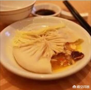 锅盔牙子:用几个字说出自己的家乡，代表性的食物或者人物或者美食风景？