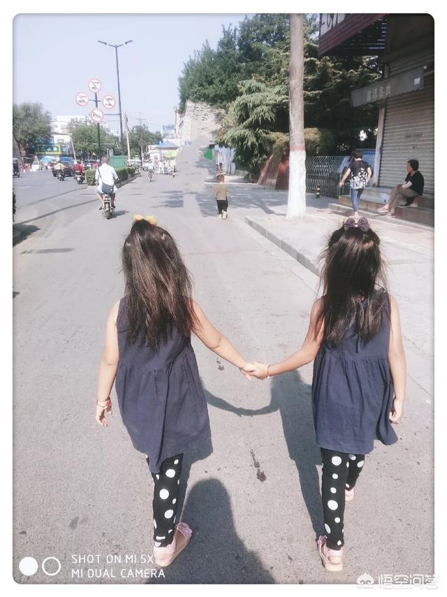 人狗双胞胎:女朋友或男朋友是双胞胎是什么感觉？