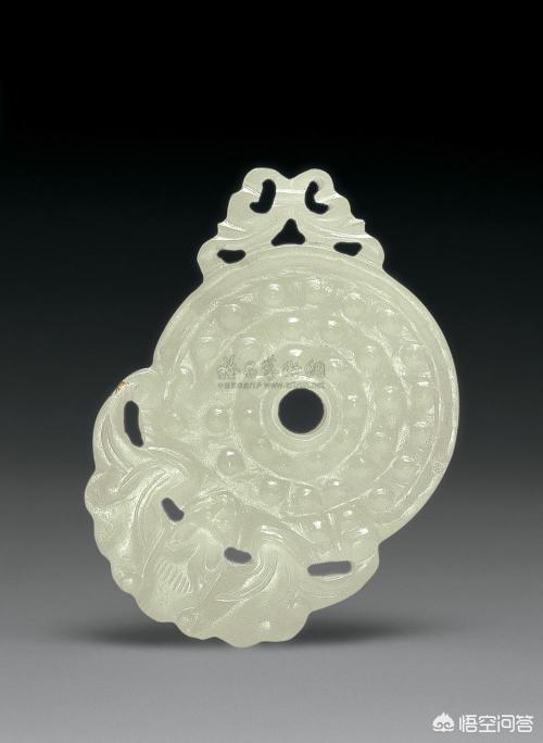 玉石雕刻,玉器上雕刻蝙蝠是什么意思呢？