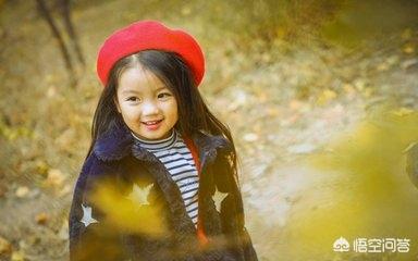 9岁的小姑娘成了网红,网友称其被父母当成捞金工具,你怎么看这种现象？
