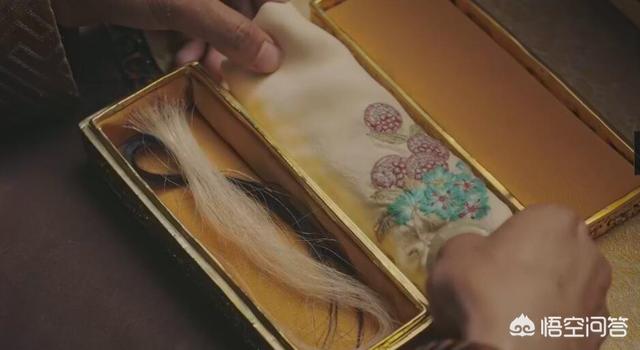 乾隆为什么那么恨如懿:《如懿传》大结局中皇帝为什么不将如懿按皇后丧仪安葬？