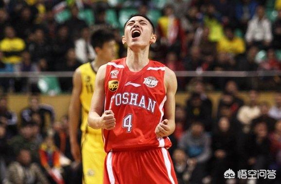 曾经单场投进51记三分、砍下157分的史鸿飞在CBA是什么水平？和郭艾伦比如何？