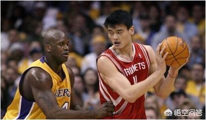 艾尔哈灵顿姚明:艾尔 哈灵顿 当打之年的姚明和考辛斯相比，谁更强？