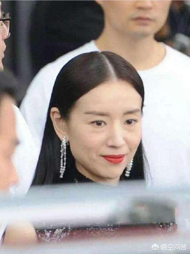 李德戈景:从《新舞林大会》和以前的影视作品来看，董洁的舞蹈水平怎么样？