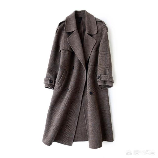 阿玛施<a href=https://maguai.com/list/77-0-0.html target=_blank class=infotextkey>女装</a>官方网站:哪些衣服才算是真正的基础款？