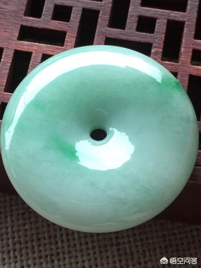 什么是玉的水头和种,翡翠种老和种嫩指的是什么？