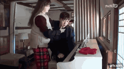 闪光夫妇为什么下车:韩国有哪些好看但不火的女明星呢？