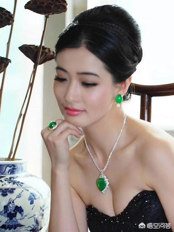 翡翠怎么卖,翡翠的价格、价值是如何准确精确评估的？