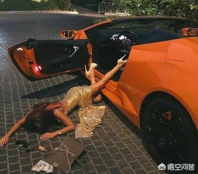 炫富摔:继“炫富摔”火了后，“炫穷摔”火起来还会远吗？