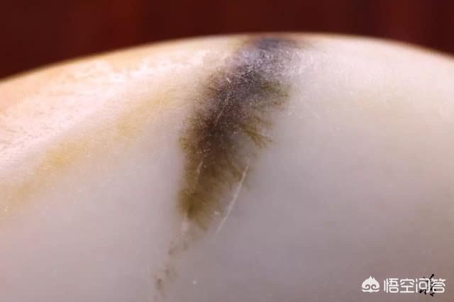 和田玉皮色种类图解,大家帮我看看这是不是和田玉，皮色对不对？