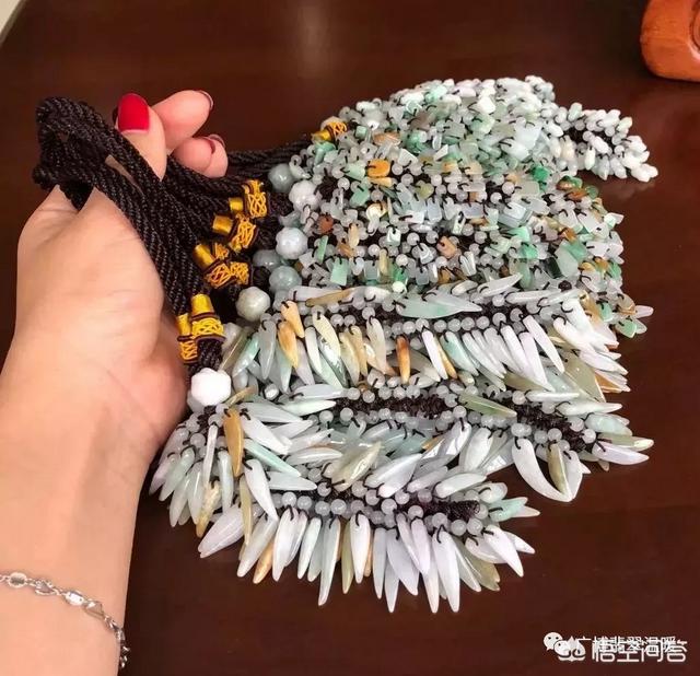 翡翠原石怎么保养,翡翠原石剩下的边角料怎么处理最好？