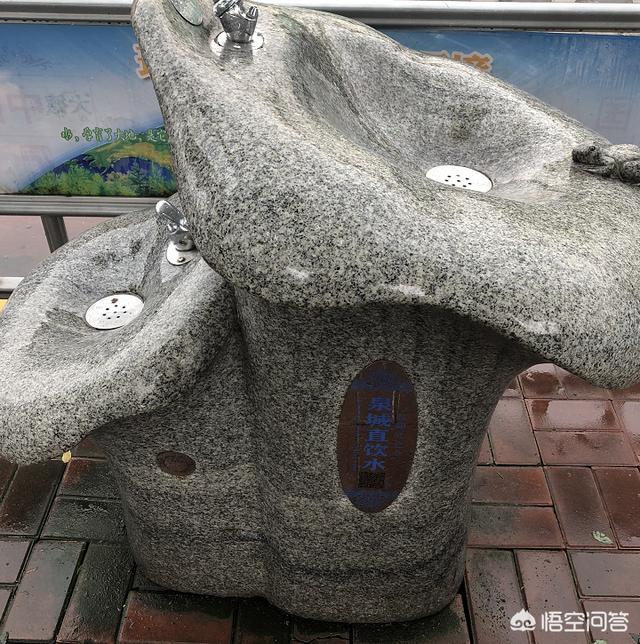 济南<a href=https://maguai.com/list/52-0-0.html target=_blank class=infotextkey>旅游</a>:济南的朋友请介绍一下济南的几个<a href=https://maguai.com/list/52-0-0.html target=_blank class=infotextkey>旅游</a>景点和乘车路线？